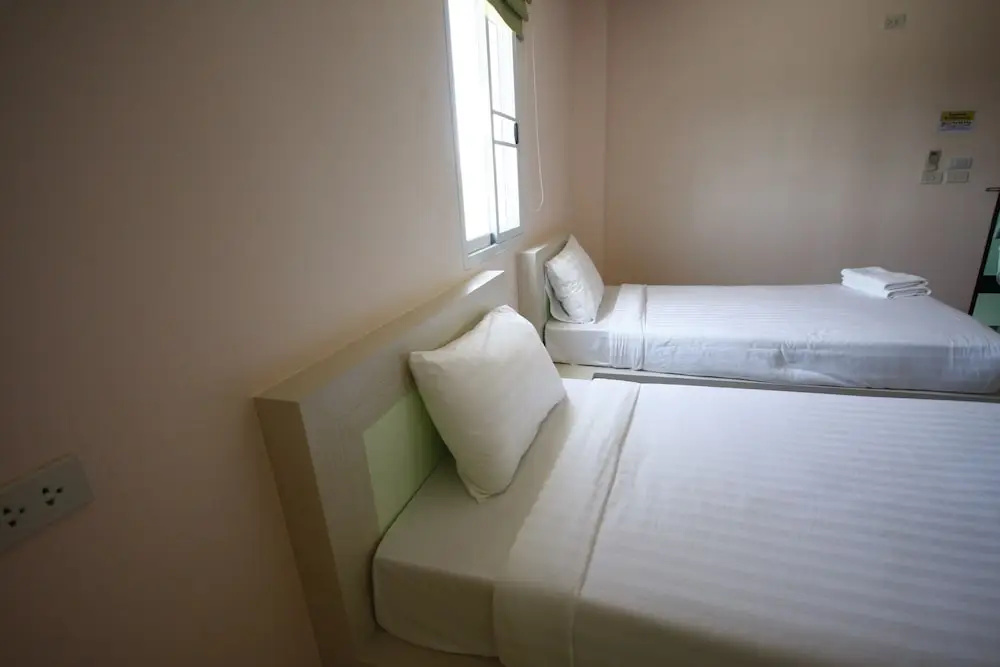 Standard Double room (twin beds)