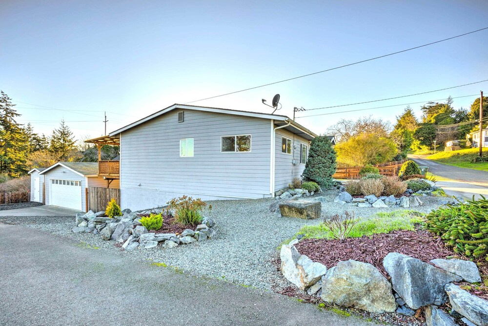 Fire Pit & Bay Views: North Bend Home!