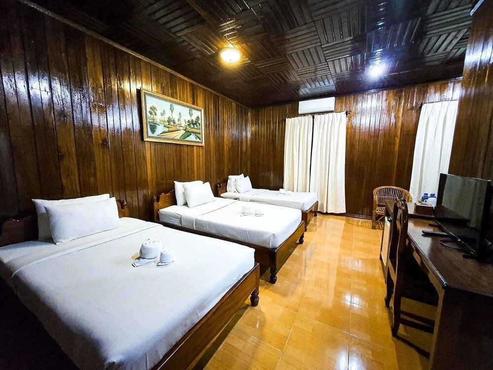 Angkor Hotel by null