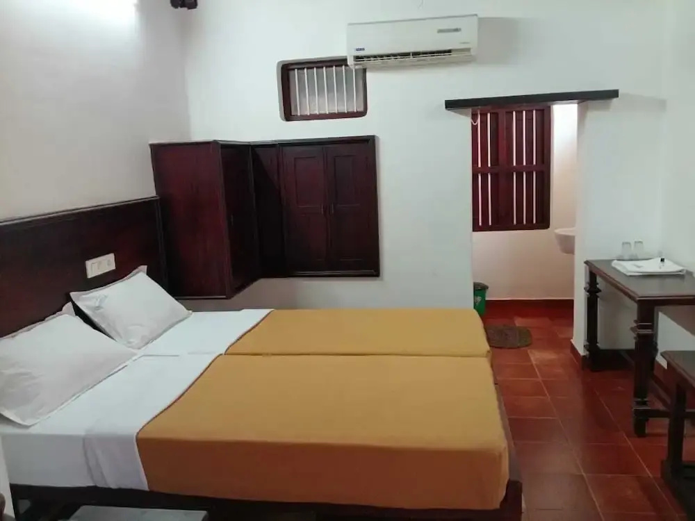 1 Bedroom Deluxe Double room (twin beds)