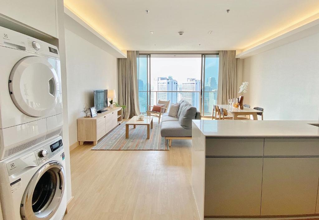 Апартаменты Executive с 2 комнатами в Oakwood Suites Bangkok