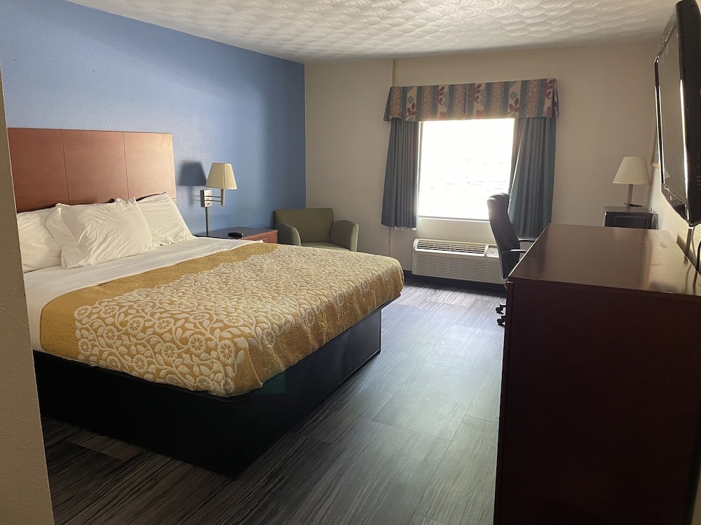 The Royal Inn & Suites: фото 4