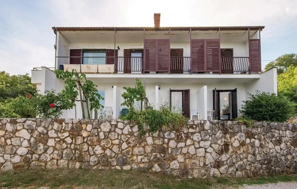 Stunning Home in Brsec With Wifi and 3 Bedrooms
