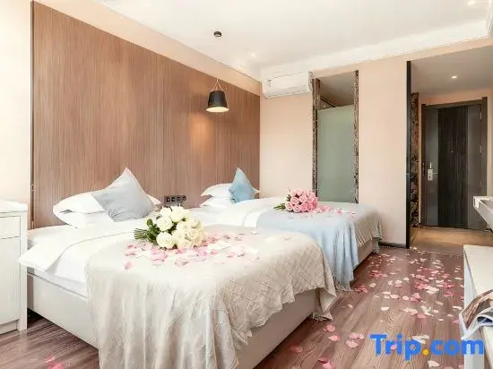 Deluxe Double room (twin beds)