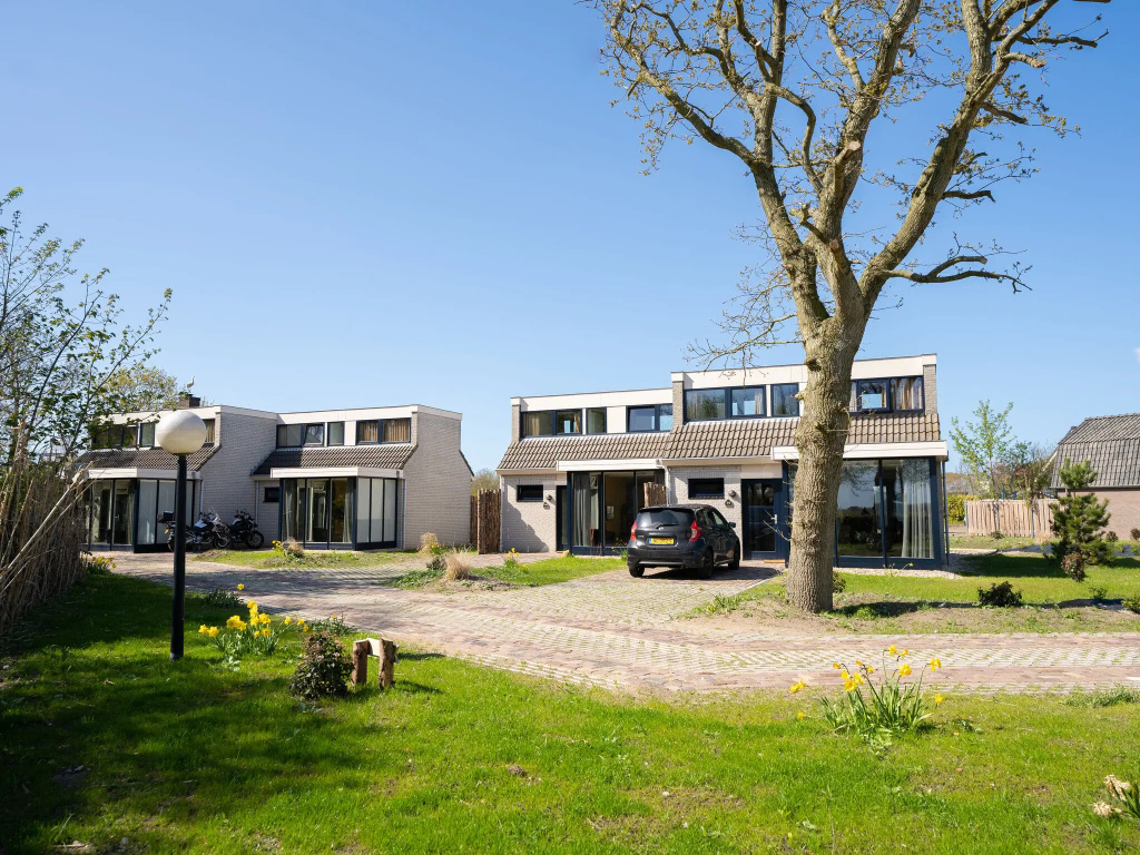Holiday Home on Texel With Conservatory