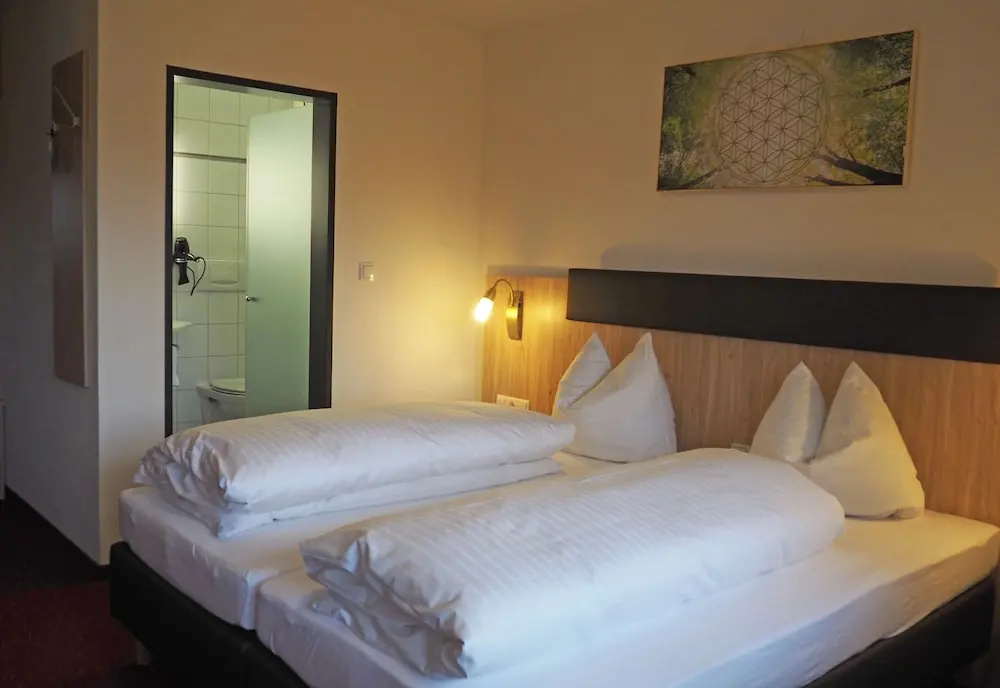Economy Double room (full double bed)