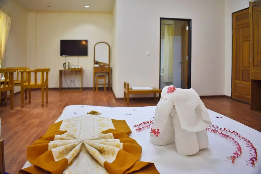 Shwe Poe Eain Hotel - Chambres