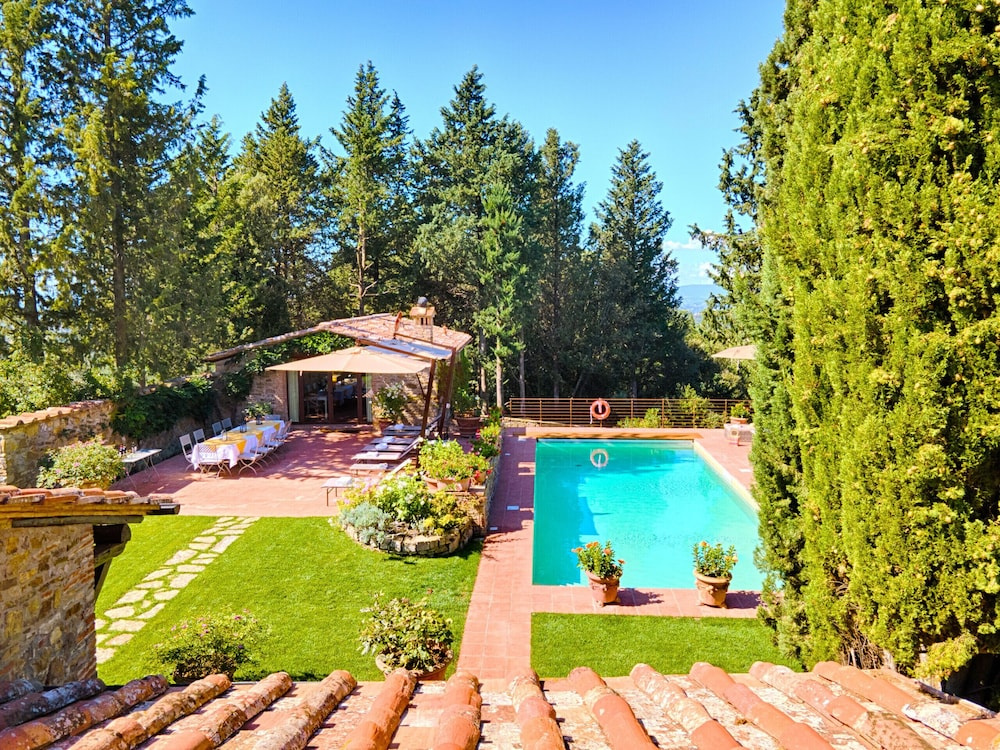 Exclusive Villa & Winery up to 8 Guests