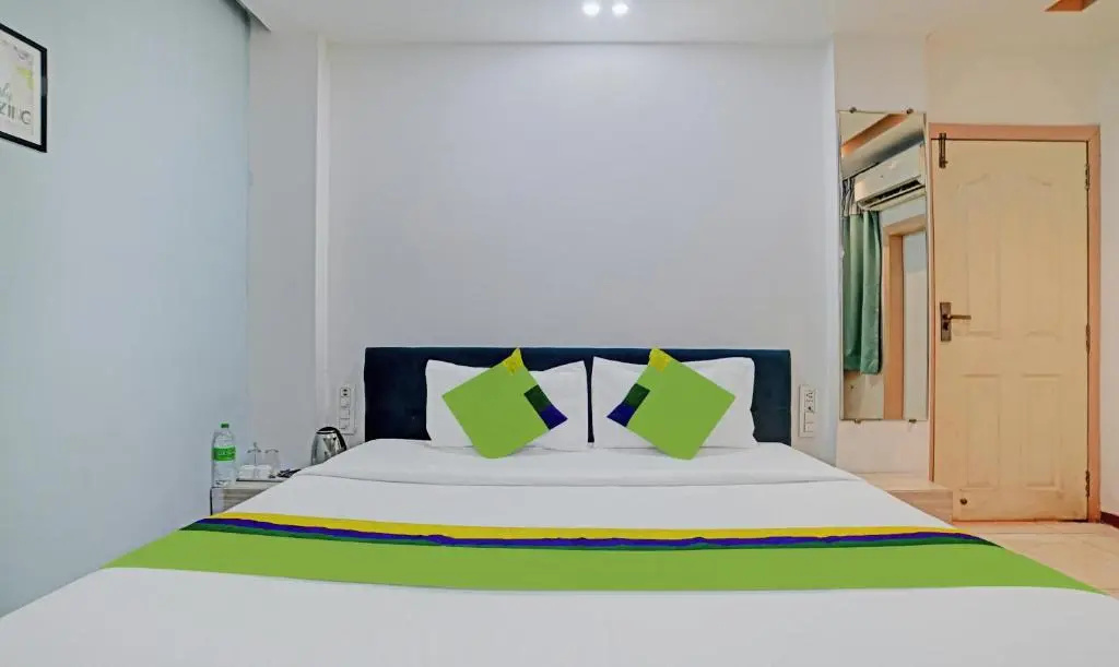 Economy Double room (full double bed)