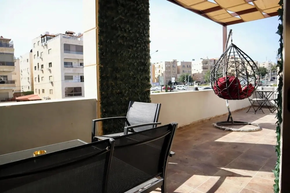 JRE Abdoun Rooftop 2bedroom Kh&sh 02