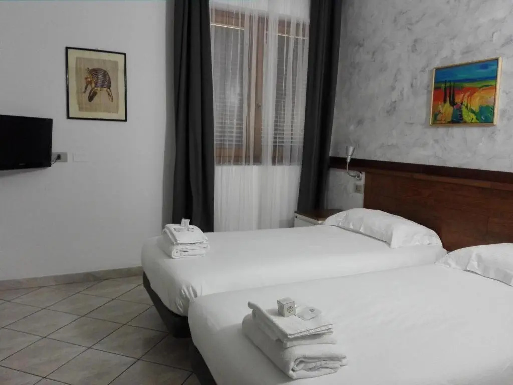 House Hotel Malpensafiera - Chambres