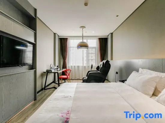Superior Double room (full double bed)