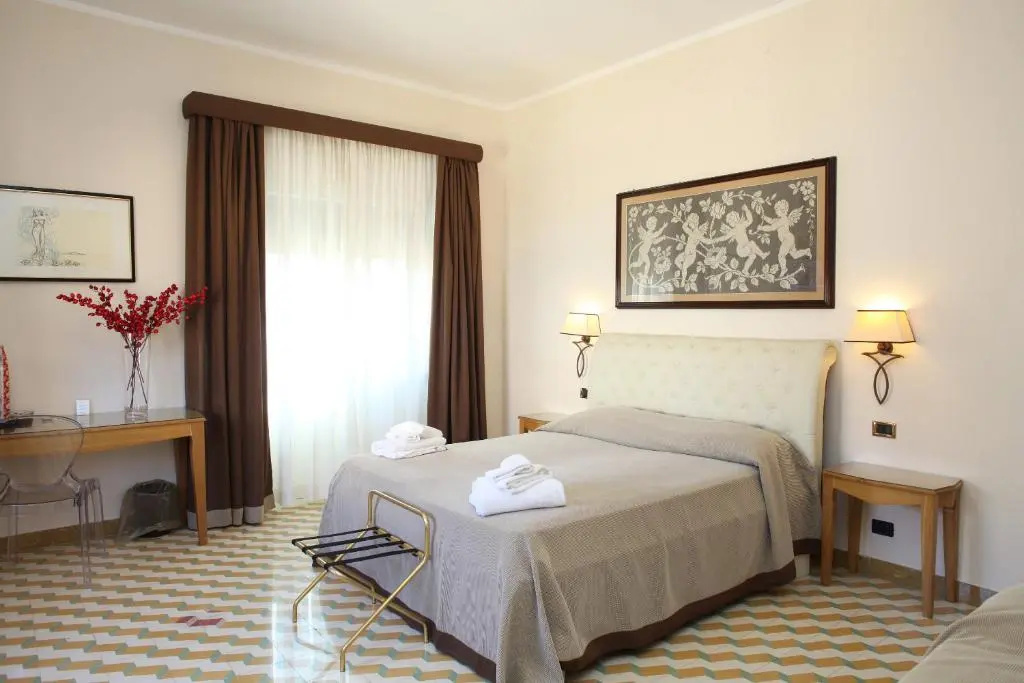 Standard Double room (full double bed)