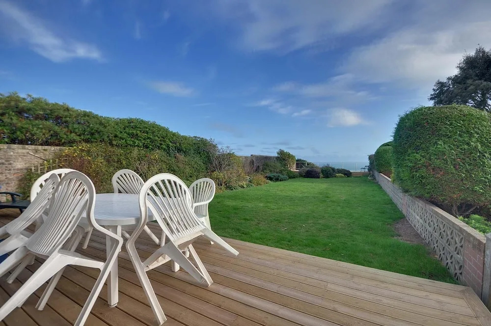 29a Sandbourne in Bournemouth