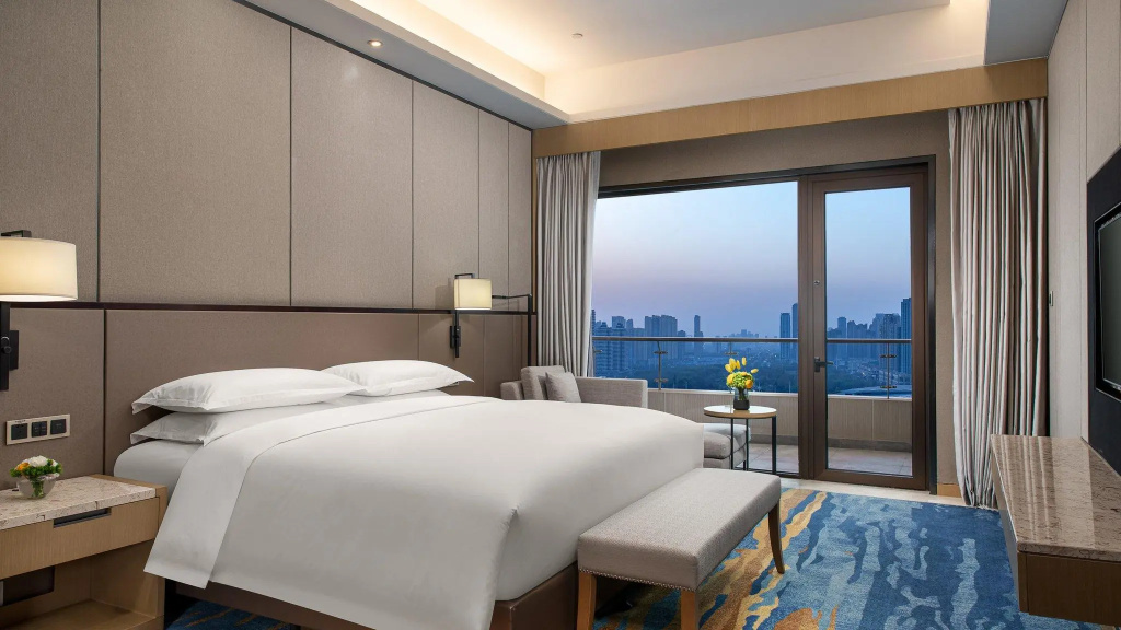 1 Bedroom Double Suite (full double bed)