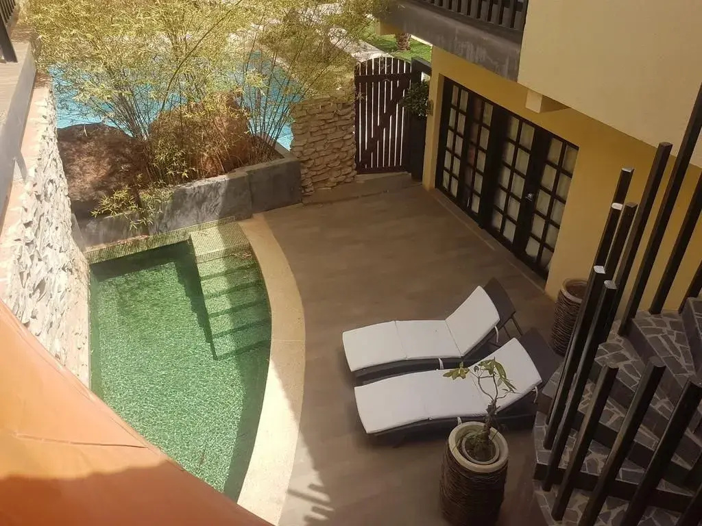 Balcony & Terrace
