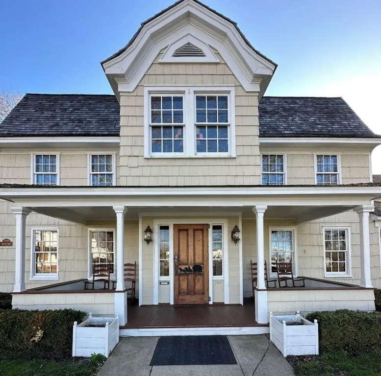 The 1708 House