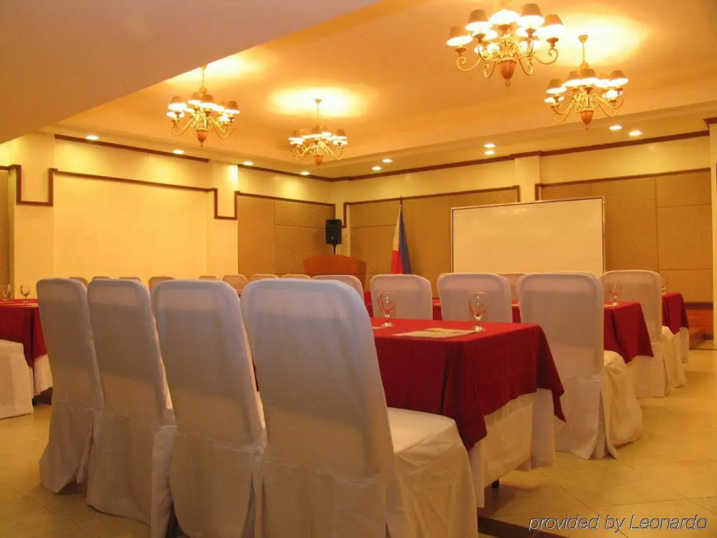 Crown Regency Residences Davao - Général