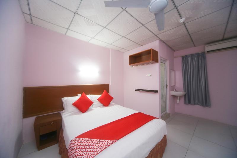 Hotel 81