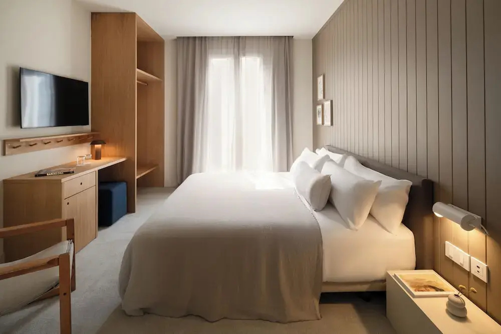 Standard room with balcony