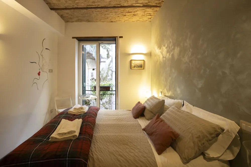 Standard room with balcony