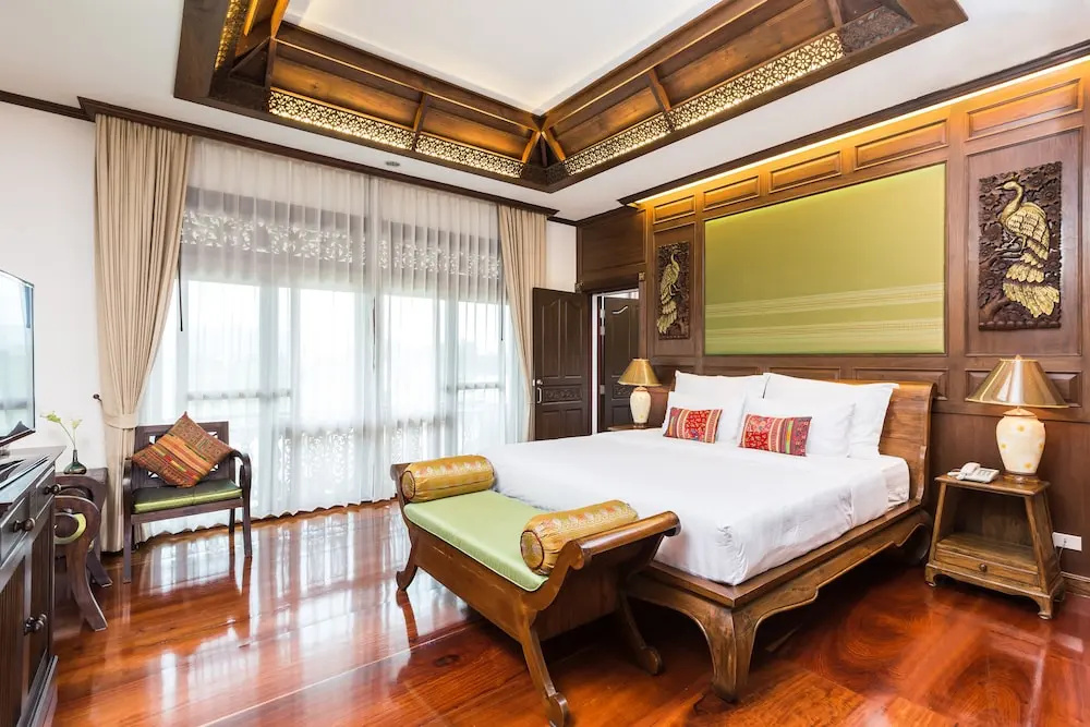 Luxury Double room (full double bed)