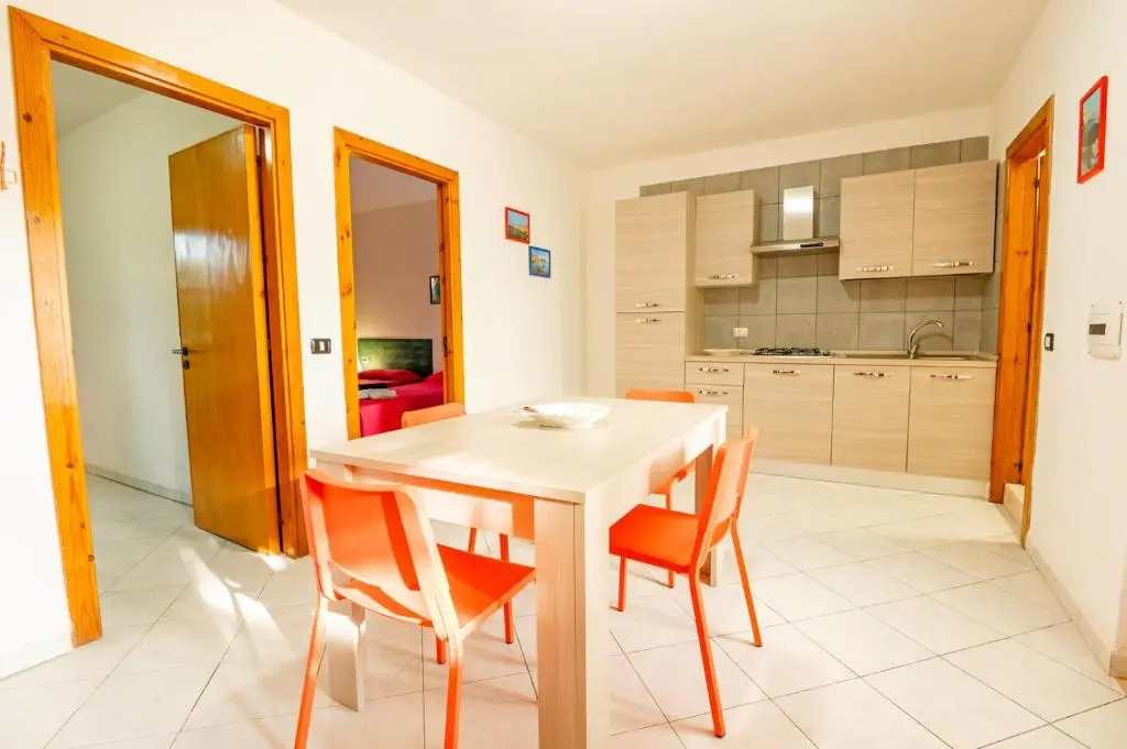 2 Bedrooms Apartment
