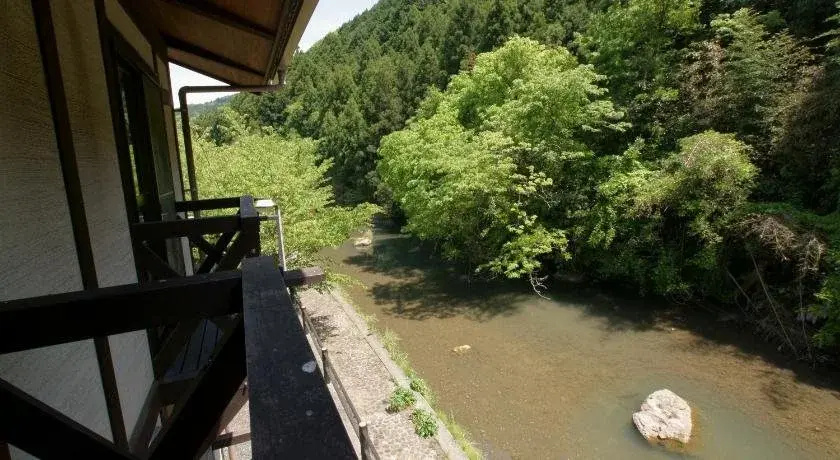 Hosenbo Lodge