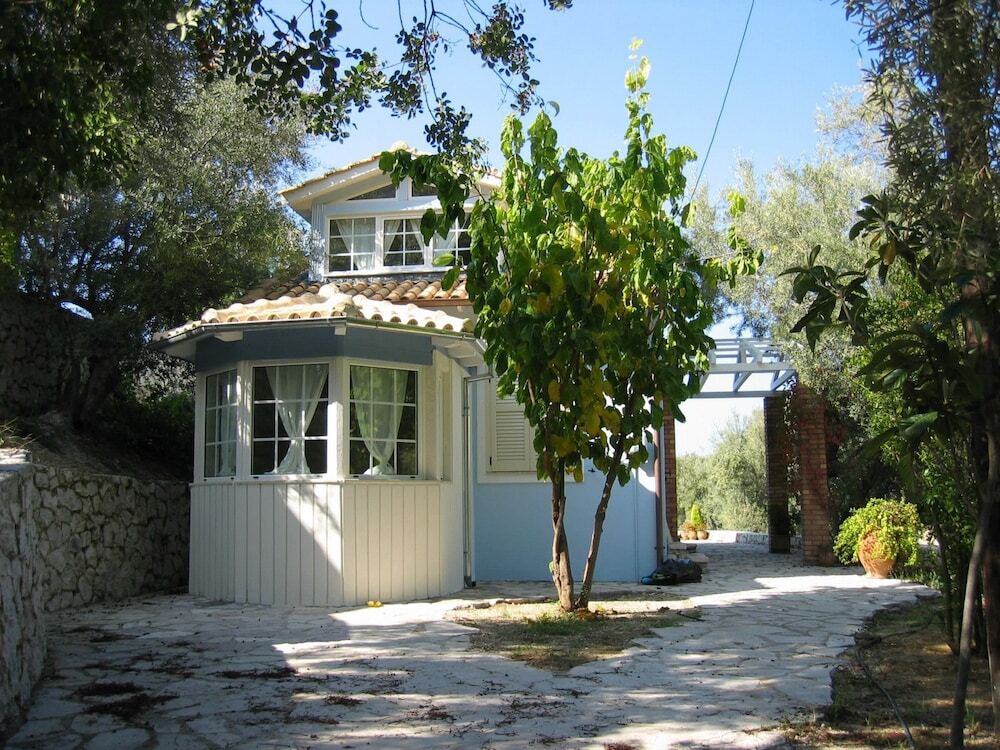 Agios Nikitas Hotel