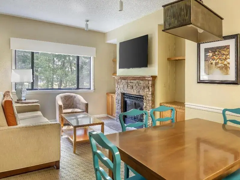 1 Bedroom Suite