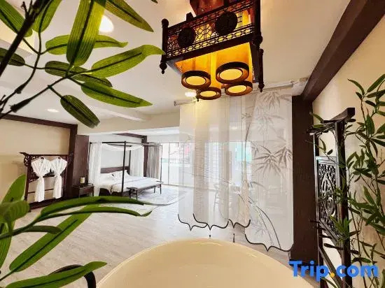 Premium Suite with balcony