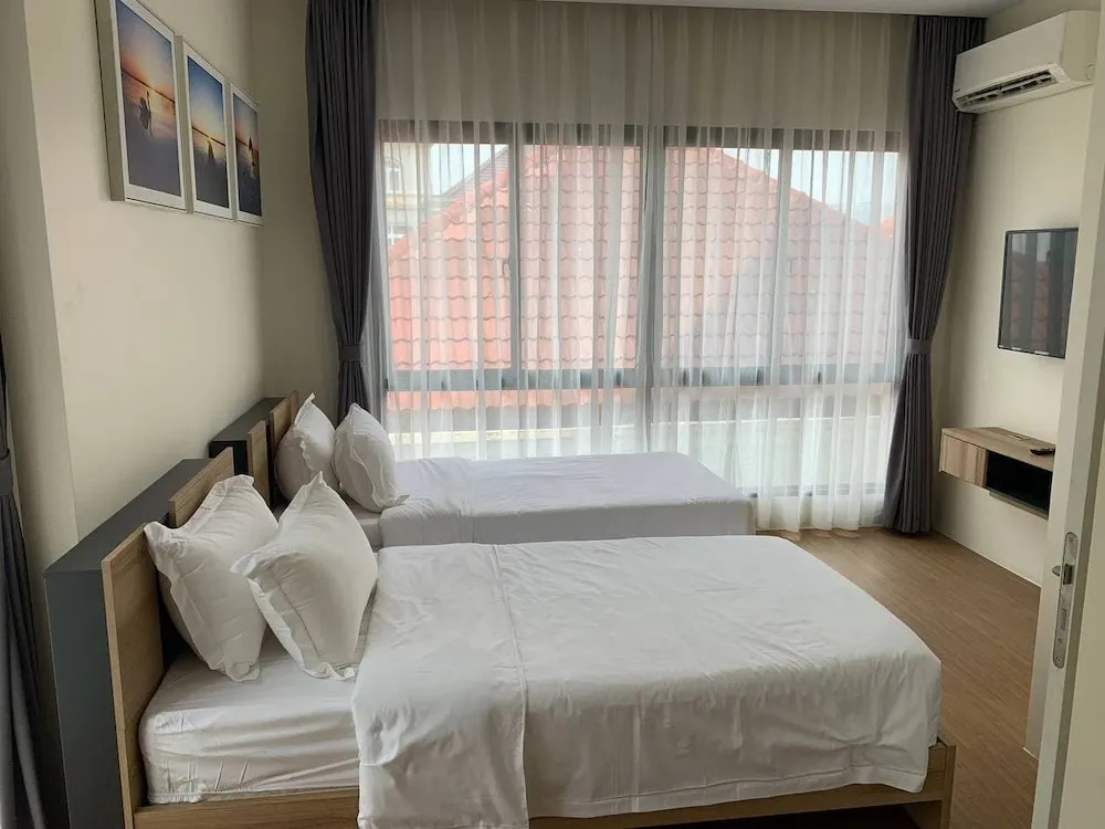 Deluxe Double room with balcony (twin beds)