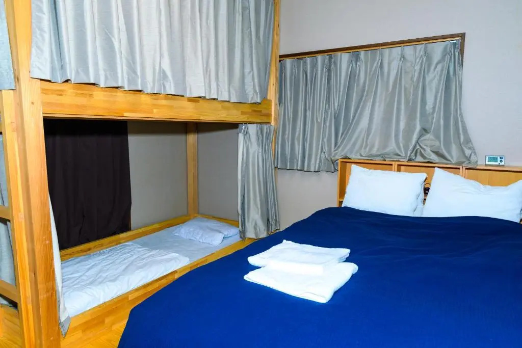 Economy room