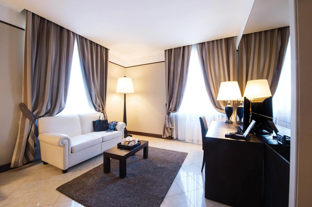 Отель TH Roma - Carpegna Palace в Риме