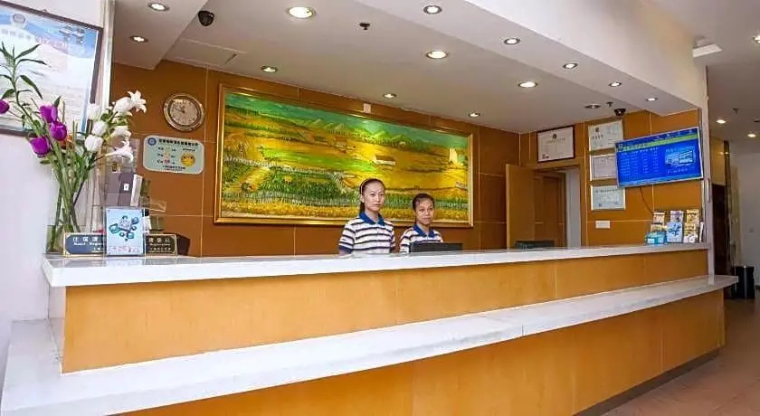Lobby & Reception