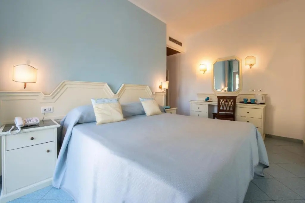 Economy room