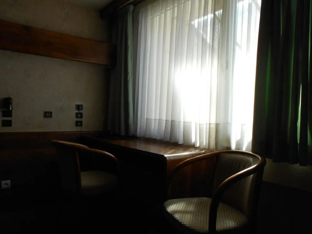 Voir la photo 3 — Hôtel Du Jura
