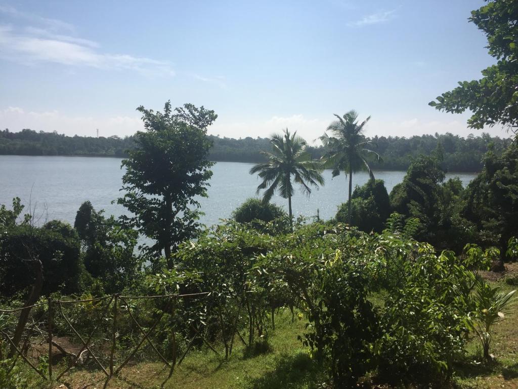 Kadolana Eco Village