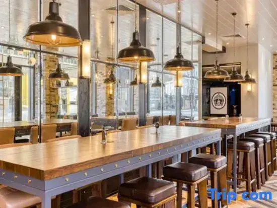 Food & Beverage