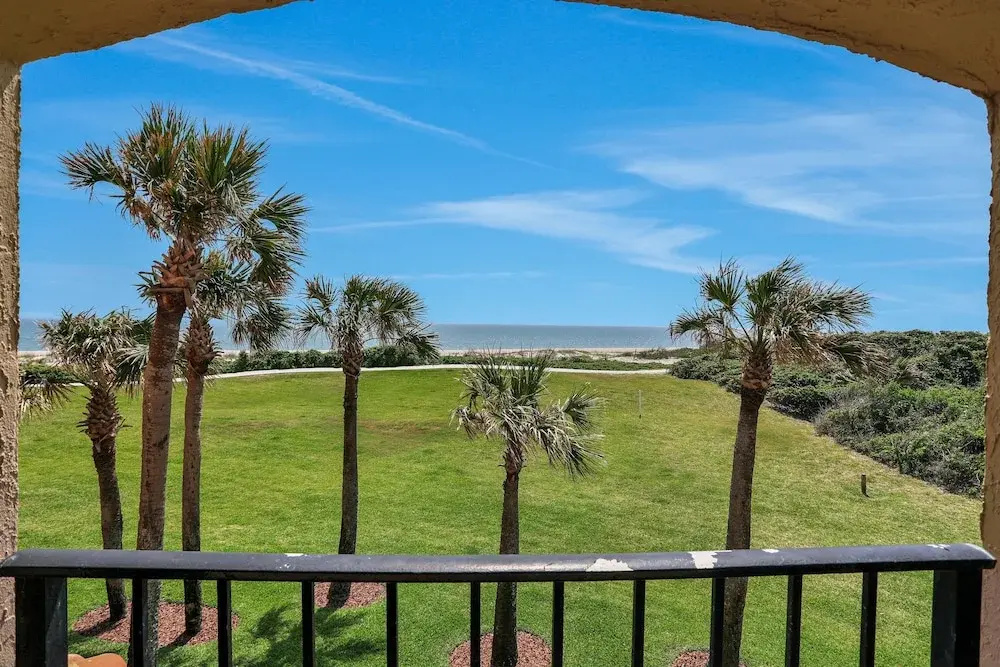 Lovely Amelia Island Condo With Pool, W/D & Central AC