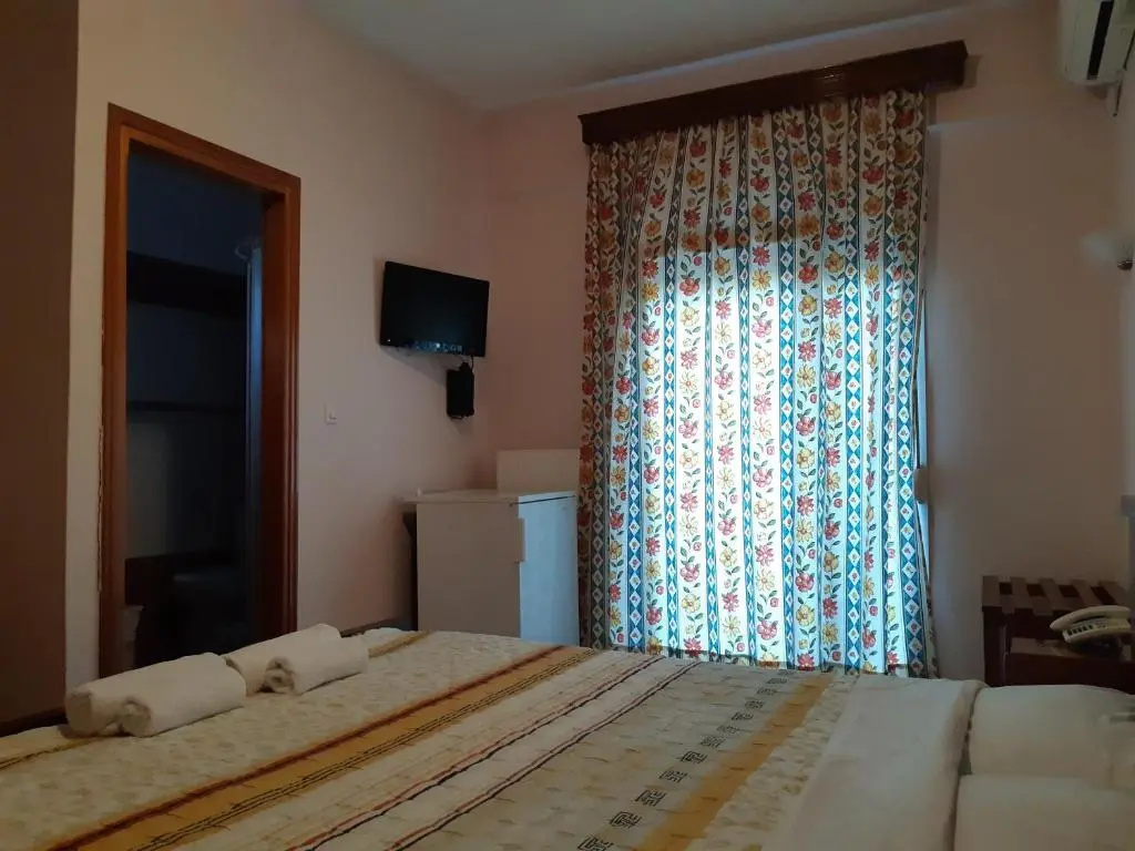 Standard Double room with sea view (full double bed)