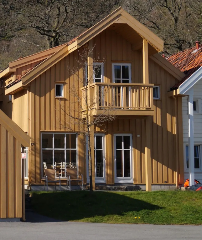 Standard Cottage