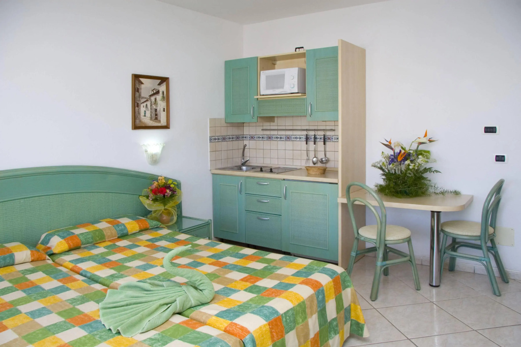 Aparthotel Esquinzo Y Monte Del Mar - Général