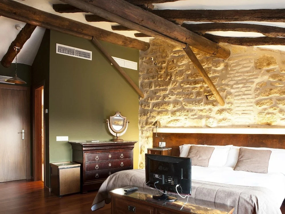 Suite with balcony