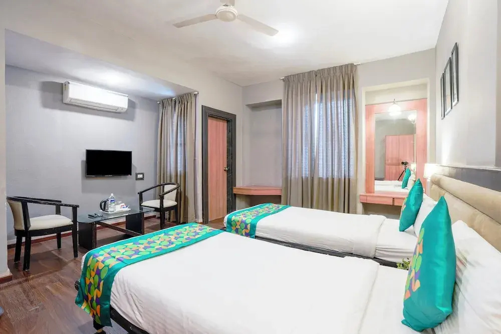 Treebo Niraali Executive, Hinjewadi - Chambres