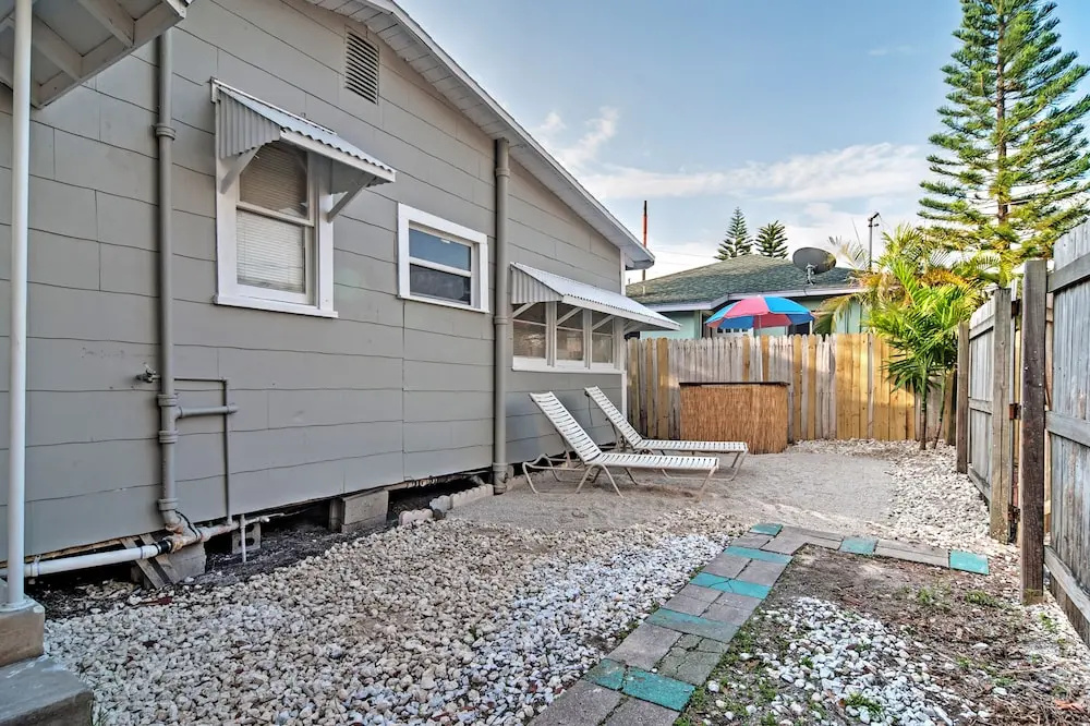 Treasure Island Cottage, Near Boardwalk & Beach!