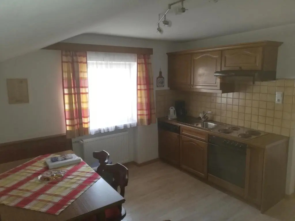 3 Bedrooms Apartment