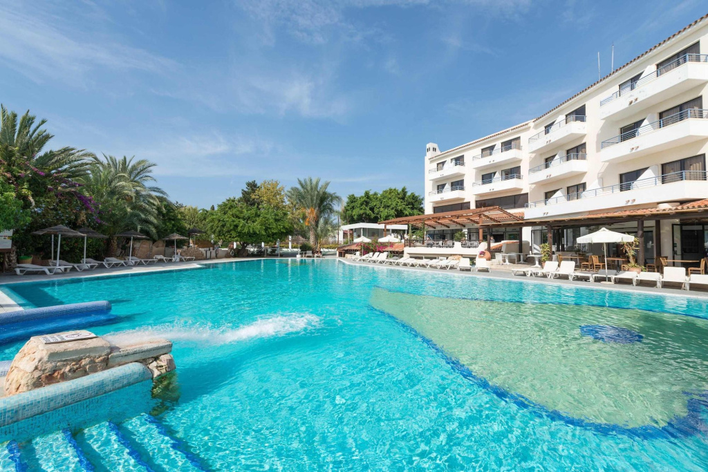 Paphos Gardens Holiday Resort — фото