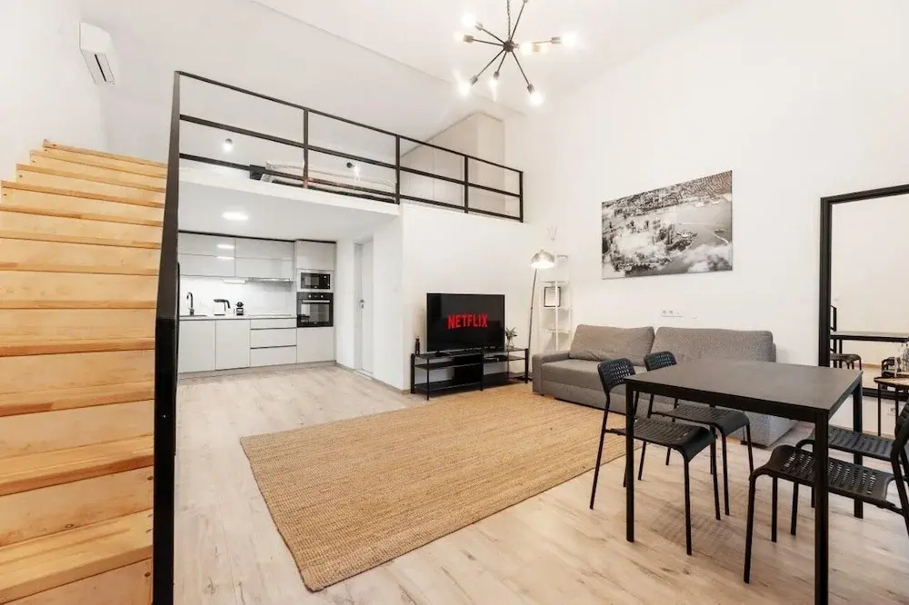 Downtown Suites