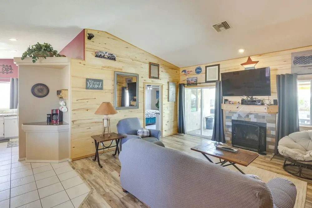 Lovely Bullhead City Retreat w/ Patio & Grill! — фото 4